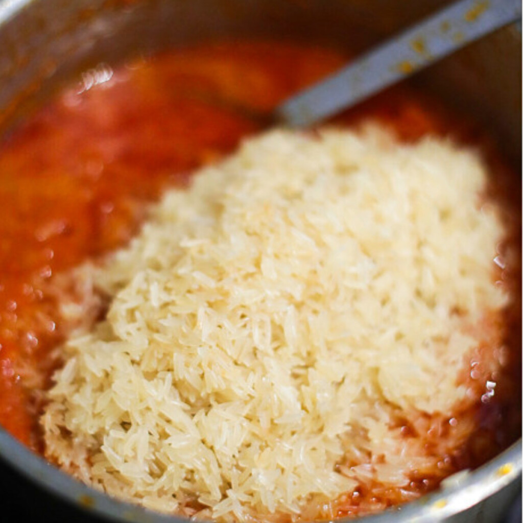 Easy Nigerian Jollof Rice - Sims Home Kitchen