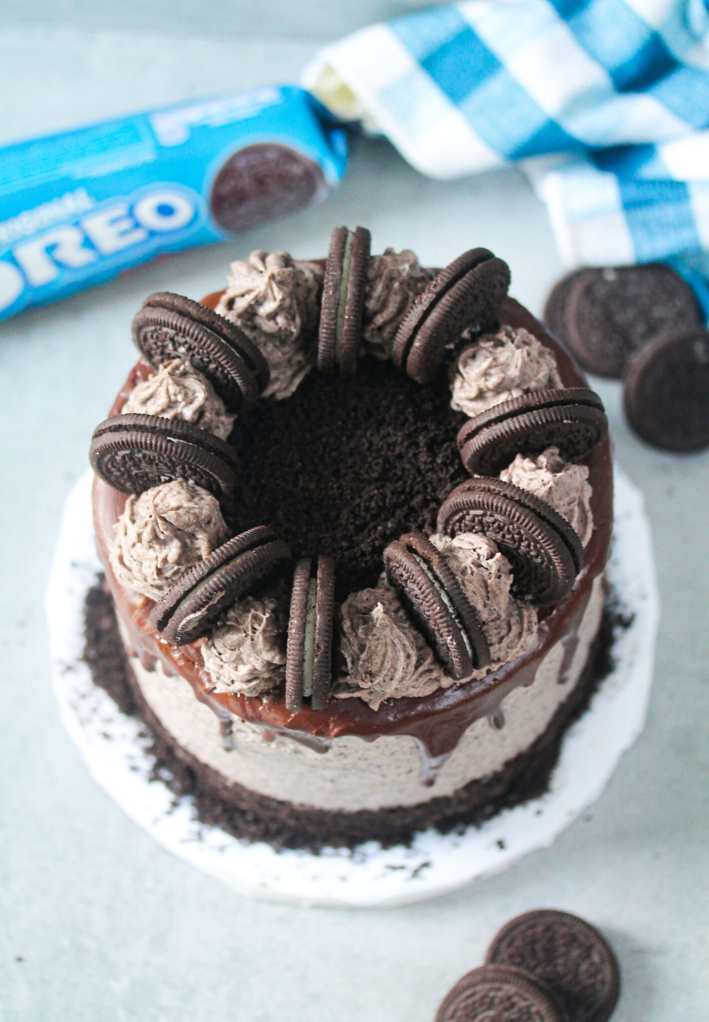 Chocolate Oreo Drip Cake with Oreo Frosting - Sims Home Kitchen