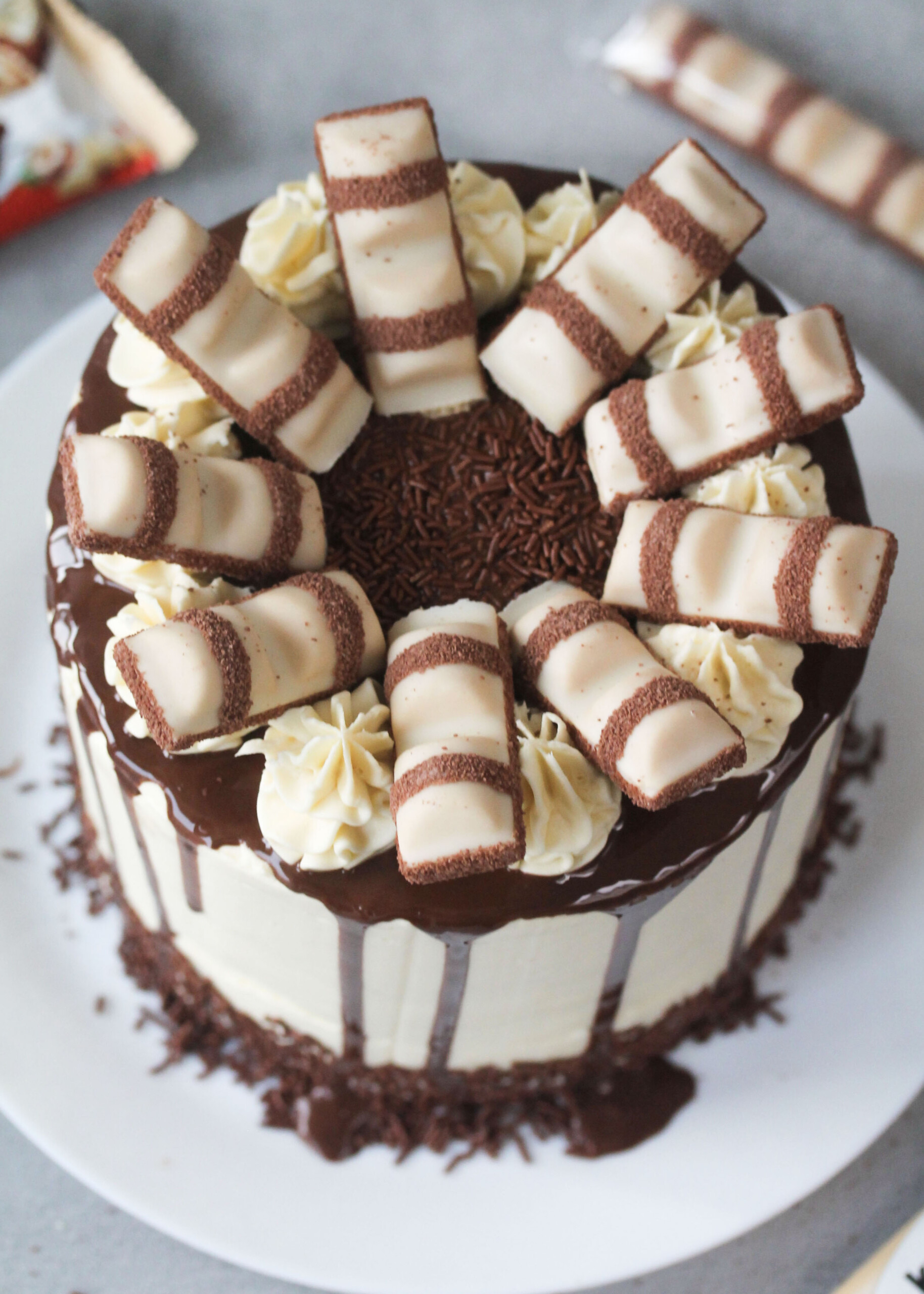White Kinder Bueno Cake Sims Home Kitchen