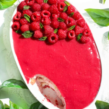 Raspberries no-egg tiramisu recipe.