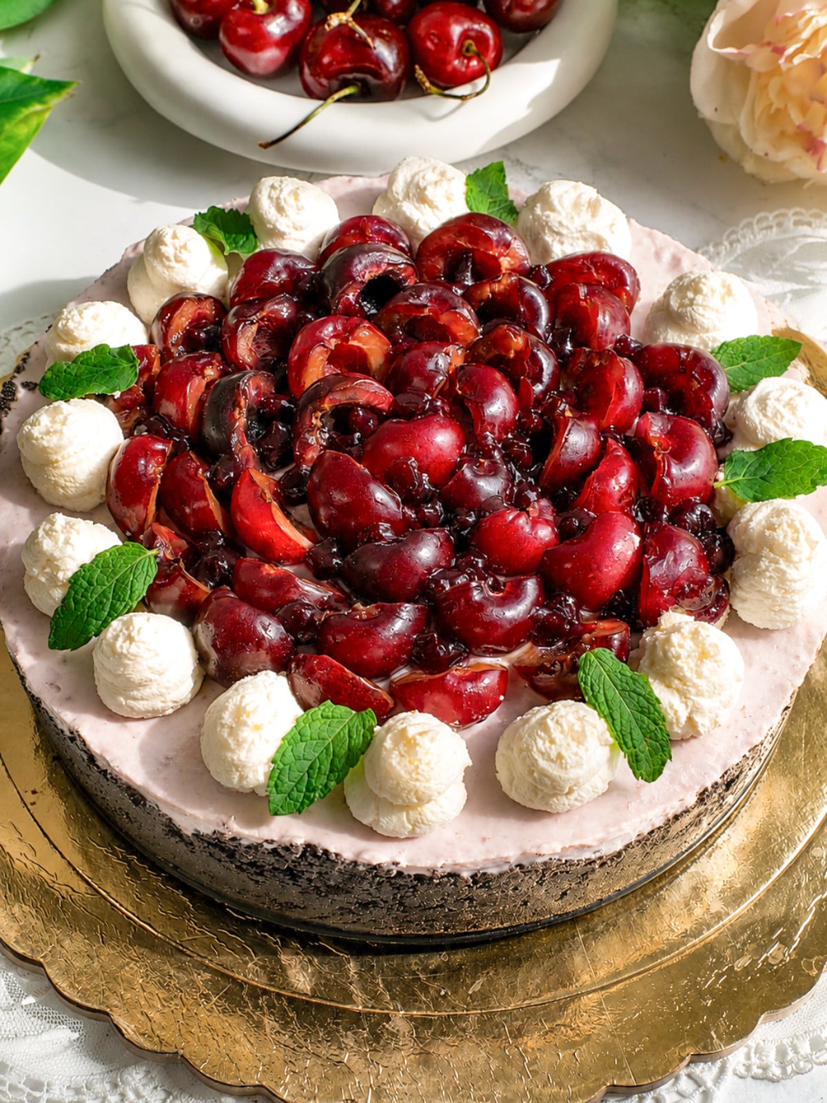 No-bake Cherries cheesecake.